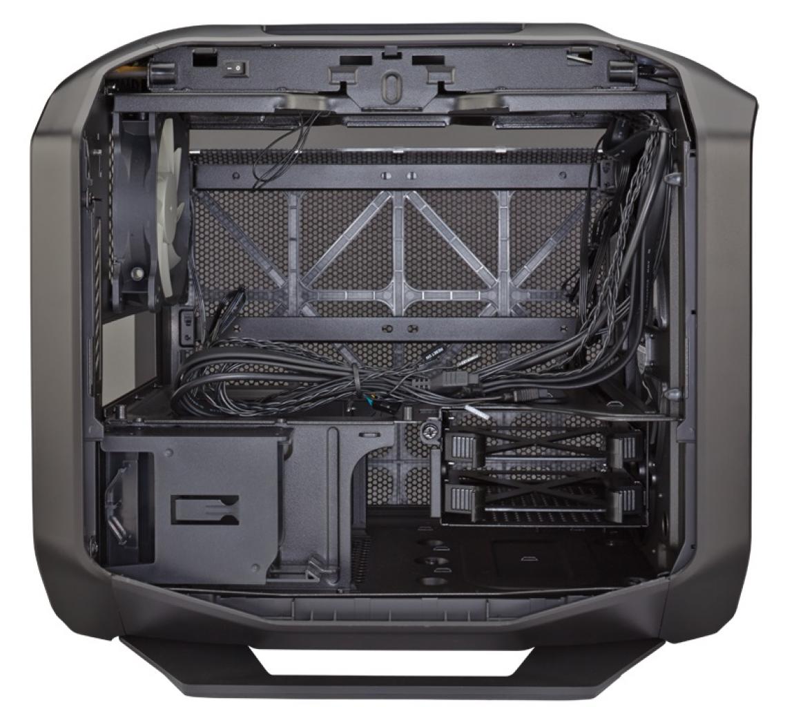 [06/10/2014] Corsair Graphite 780T und 380T: Kunststoff-Armada ab 160 bzw. 110 Euro (3)
