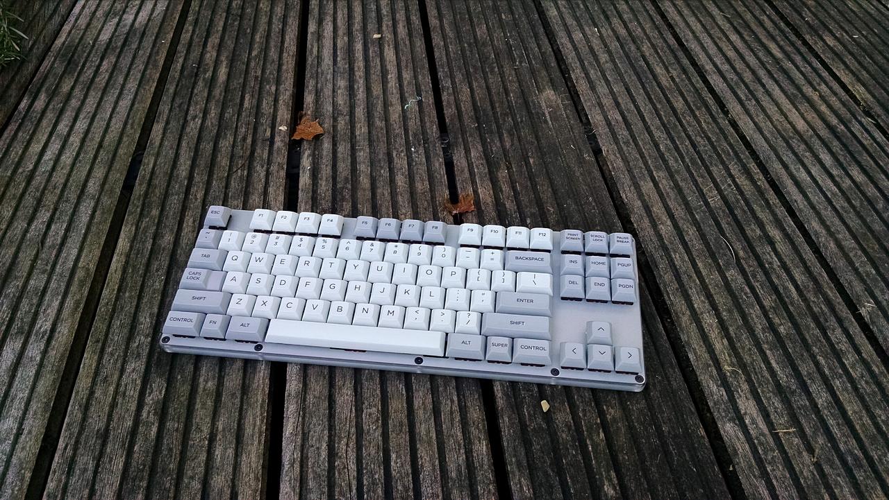[10/10/2014] Update vom 11.10.2014 mit Rennsimulator und K70 RGB (11)