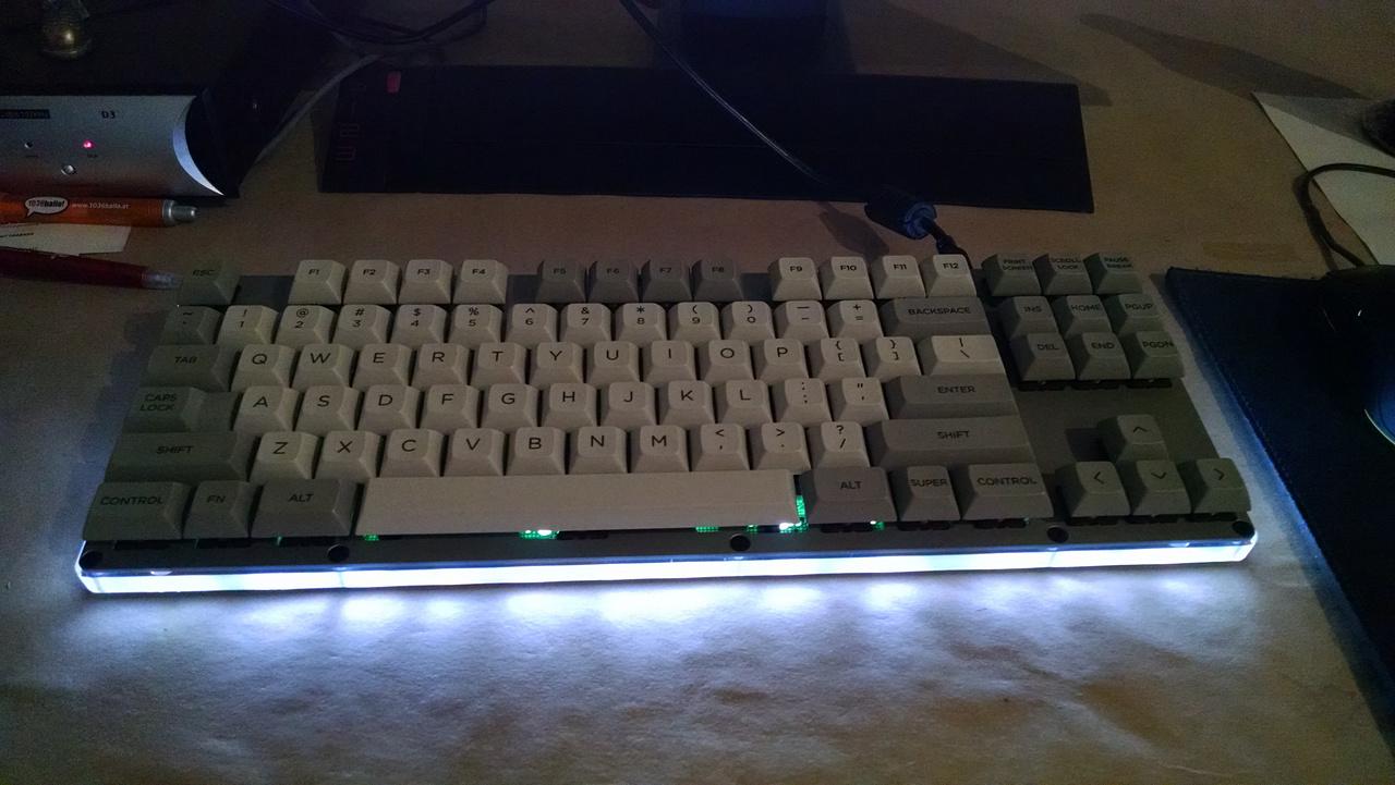 [10/10/2014] Update vom 11.10.2014 mit Rennsimulator und K70 RGB (13)