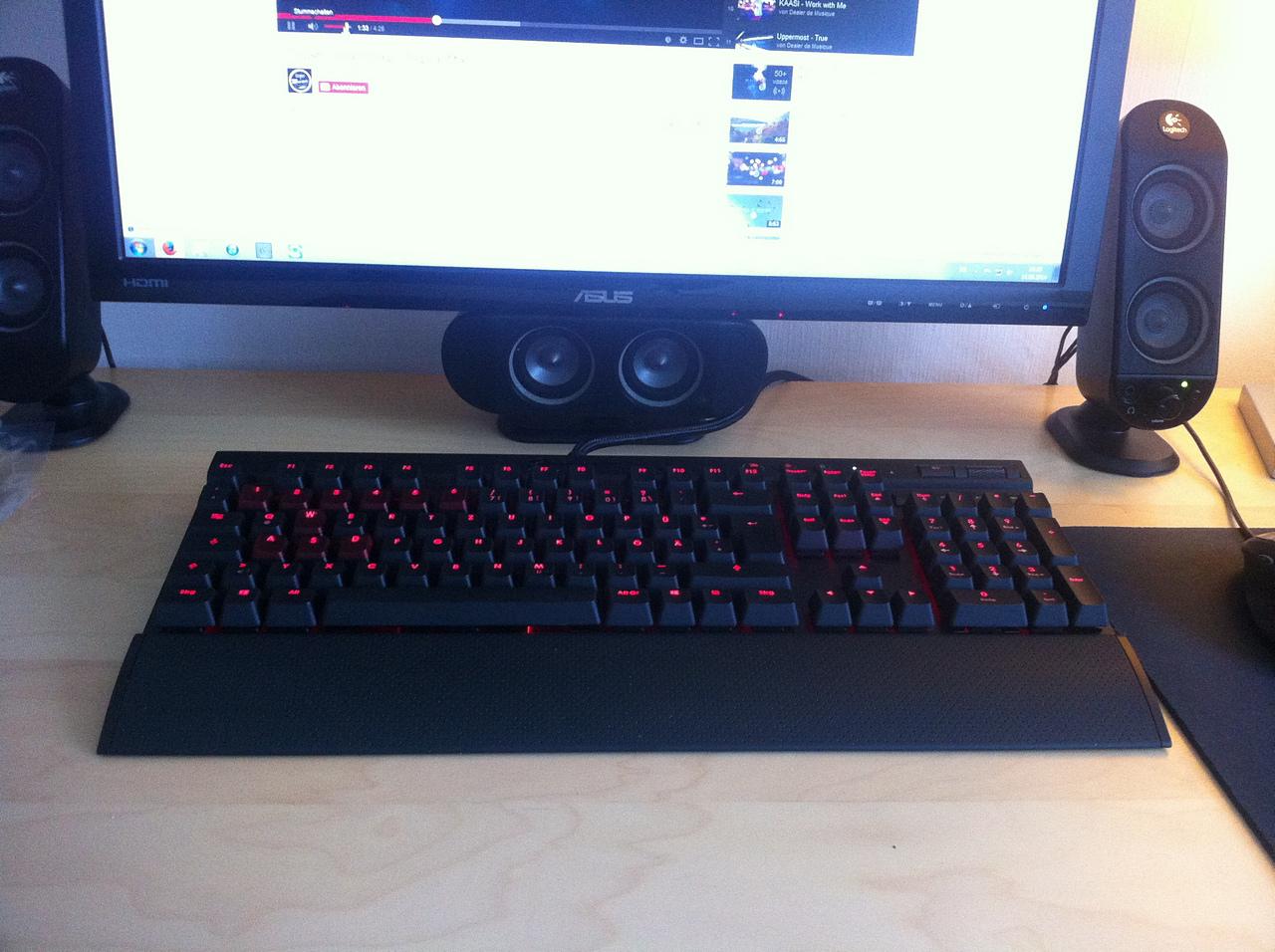 [10/10/2014] Update vom 11.10.2014 mit Rennsimulator und K70 RGB (28)