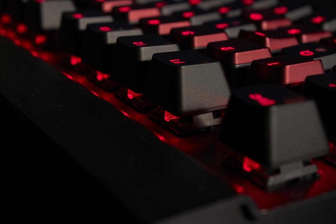 [10/10/2014] Update vom 11.10.2014 mit Rennsimulator und K70 RGB (18)