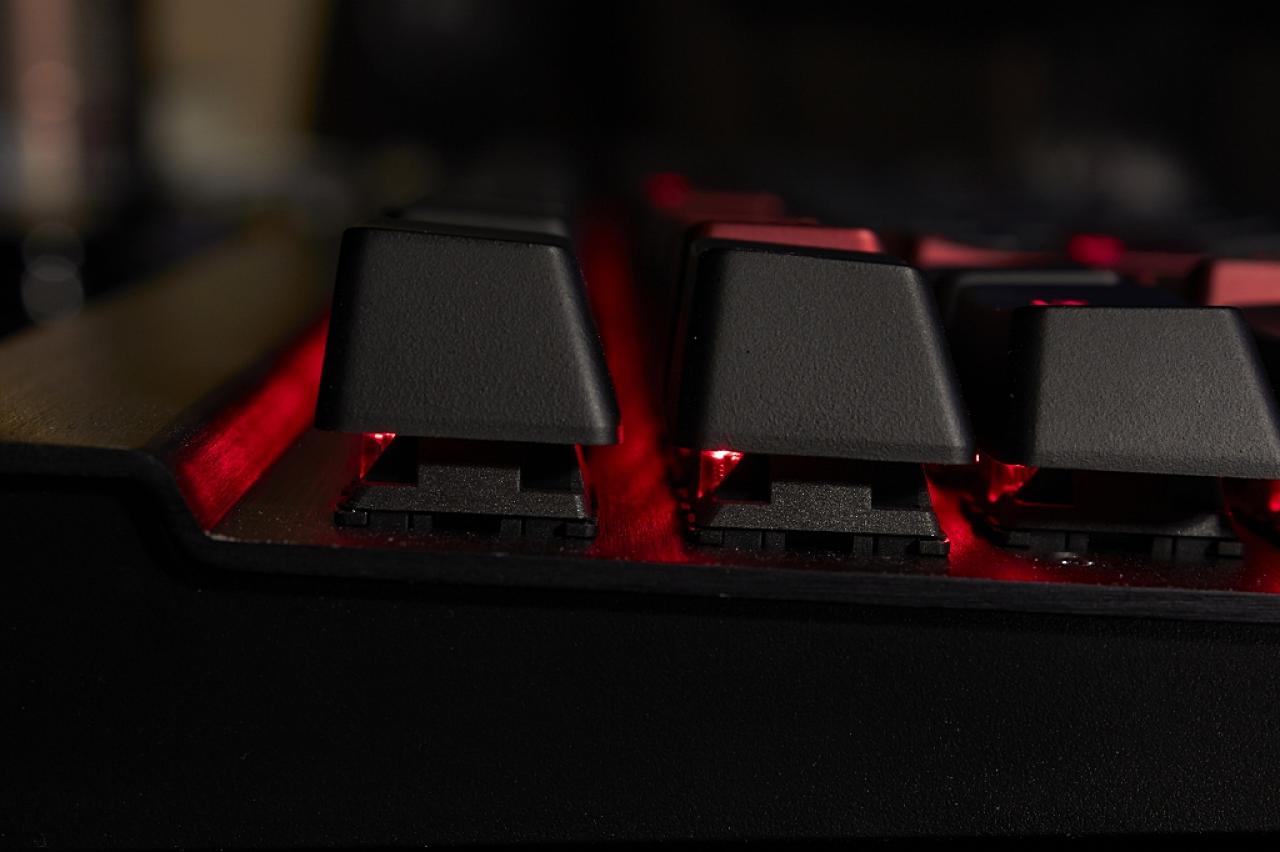 [10/10/2014] Update vom 11.10.2014 mit Rennsimulator und K70 RGB (19)