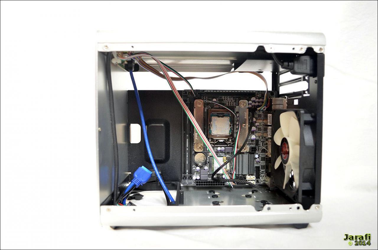 [10/10/2014] Raijintek Metis (16)