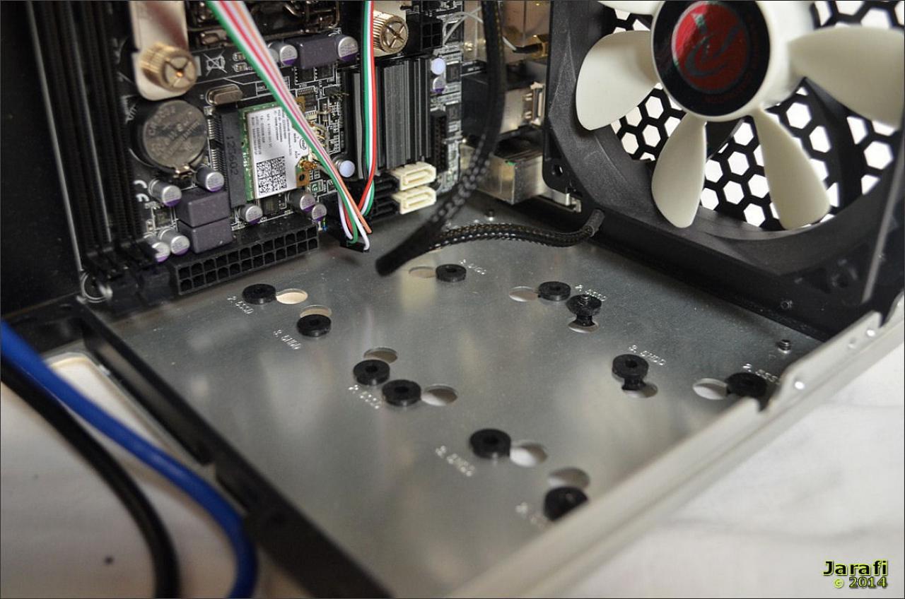 [10/10/2014] Raijintek Metis (20)