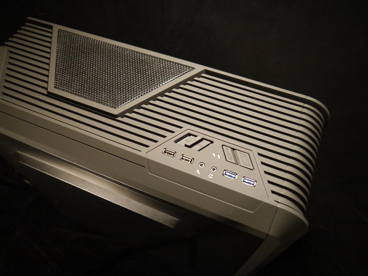 [14/10/2014] Enermax iVektor (1)