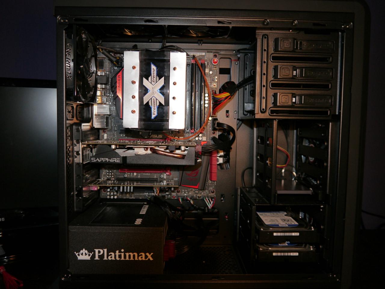 [14/10/2014] Enermax iVektor (11)