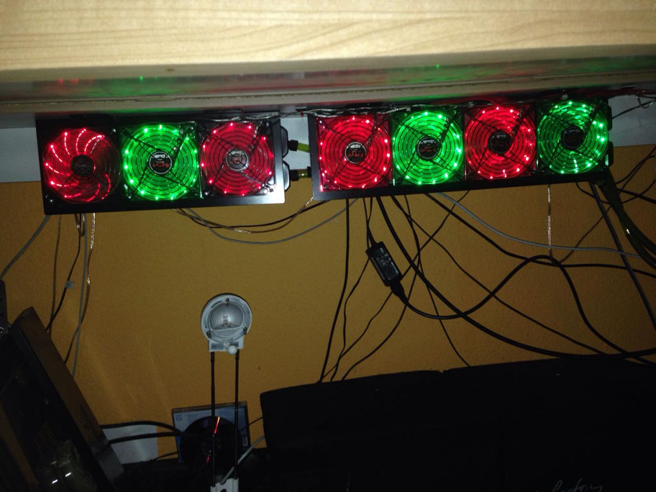 [24/10/2014] Update vom 27.10.: PCs mit Duftbaum und Eiswasser (18)