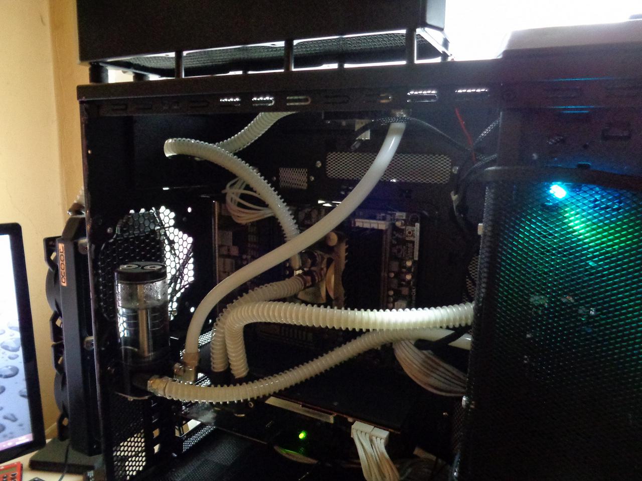 [24/10/2014] Update vom 27.10.: PCs mit Duftbaum und Eiswasser (20)