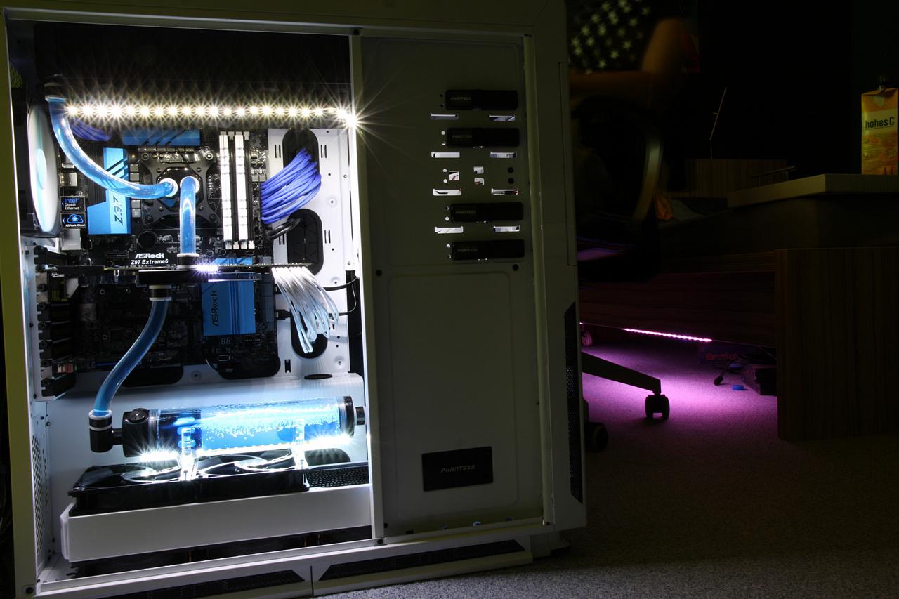 [24/10/2014] Update vom 27.10.: PCs mit Duftbaum und Eiswasser (36)