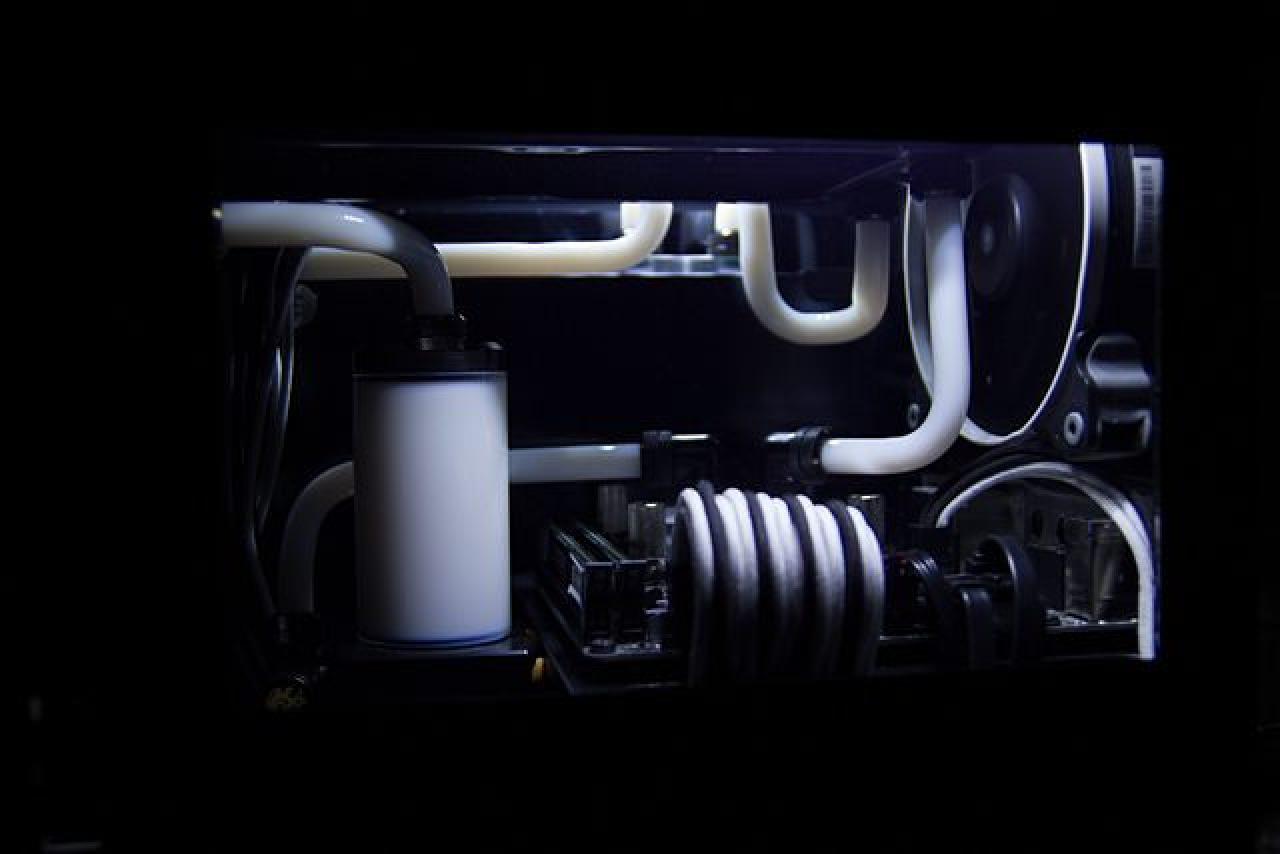 [24/10/2014] Update vom 27.10.: PCs mit Duftbaum und Eiswasser (53)
