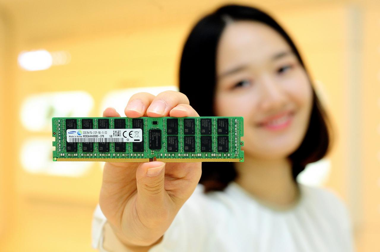 [22/10/2014] Preisverfall DDR4-RAM: Langsame Kits stagnieren, schnelle holen langsam auf