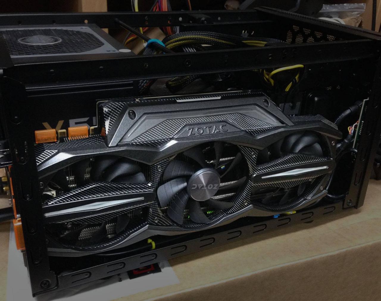 [08/10/2014] Zotac Geforce GTX 980 Amp Extreme: Ausnahme-Grafikkarte geteasert (3)