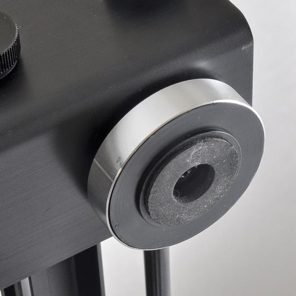 [16/10/2014] Lian Li PC-T80: Modularer Benchtable zum hohen Preis (12)