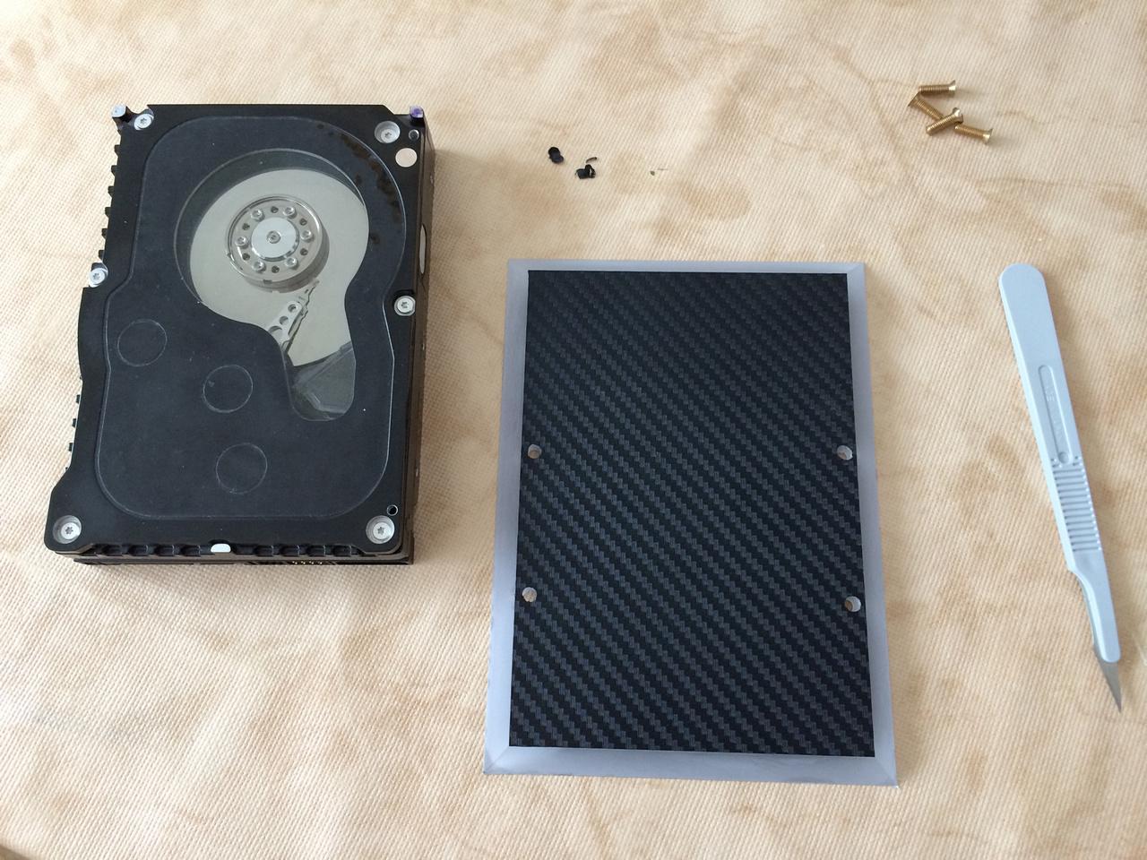 [28/11/2014] Ein PC wird an die Wand gehängt: Projekt eines PCGHX-Mitglieds (22)