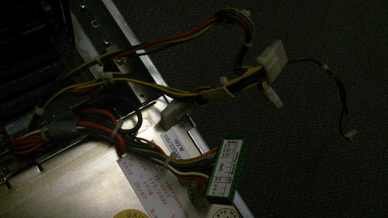 [04/11/2014] Update vom 04.11. mit 27 Jahre altem Netzteil (4)
