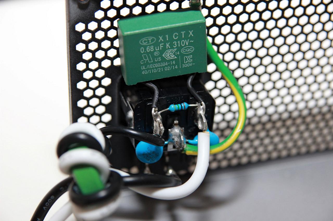 [11/11/2014] Cooler Master V550SM (13)