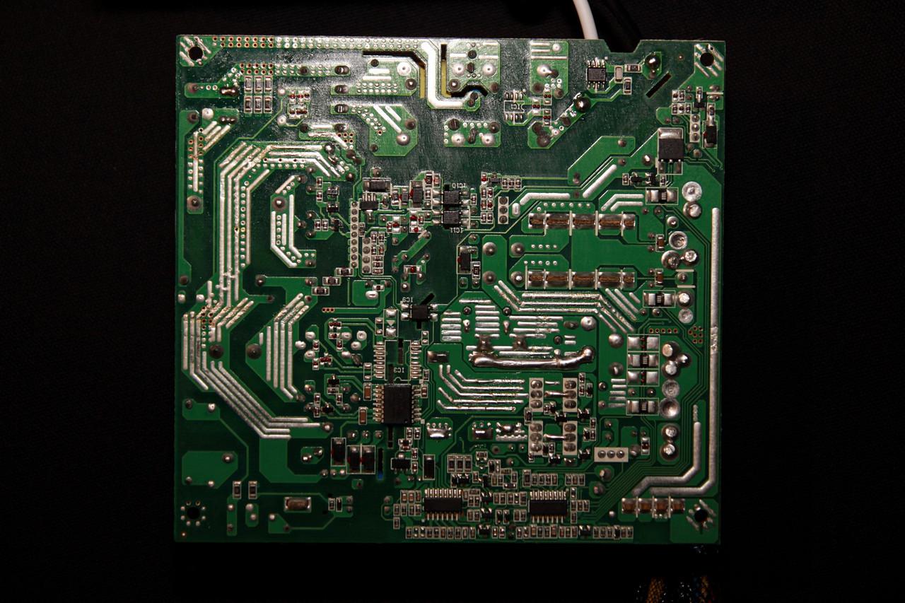 [11/11/2014] Cooler Master V550SM (19)