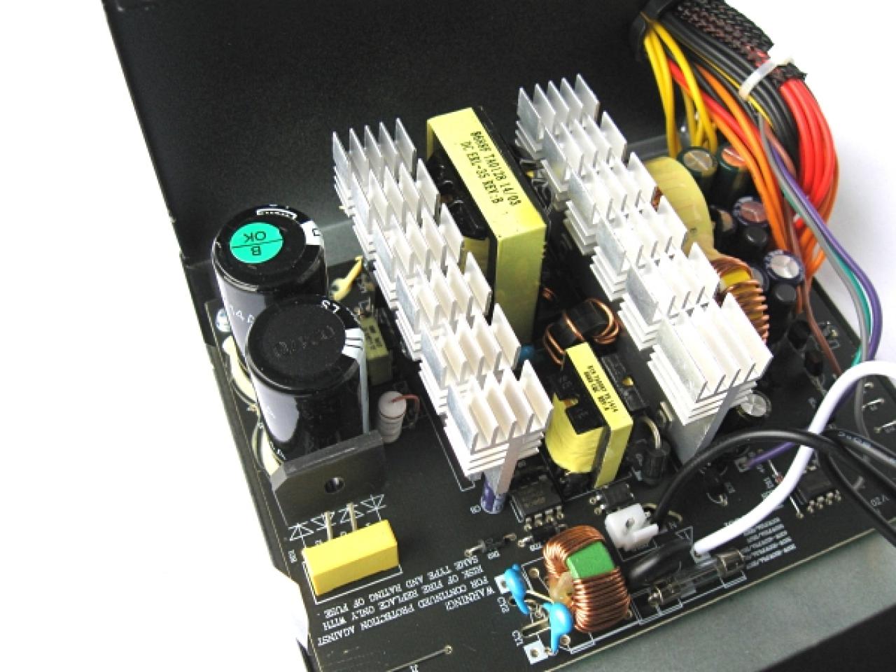 [06/11/2014] Tacens Radix Eco II 600W (12)