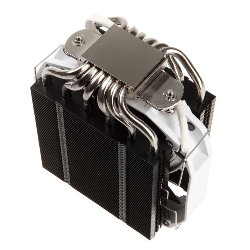 [26/11/2014] Kompakte CPU-Kühler: Phantek PH-TC12LS und PH-TC14S neu im Sortiment (5)