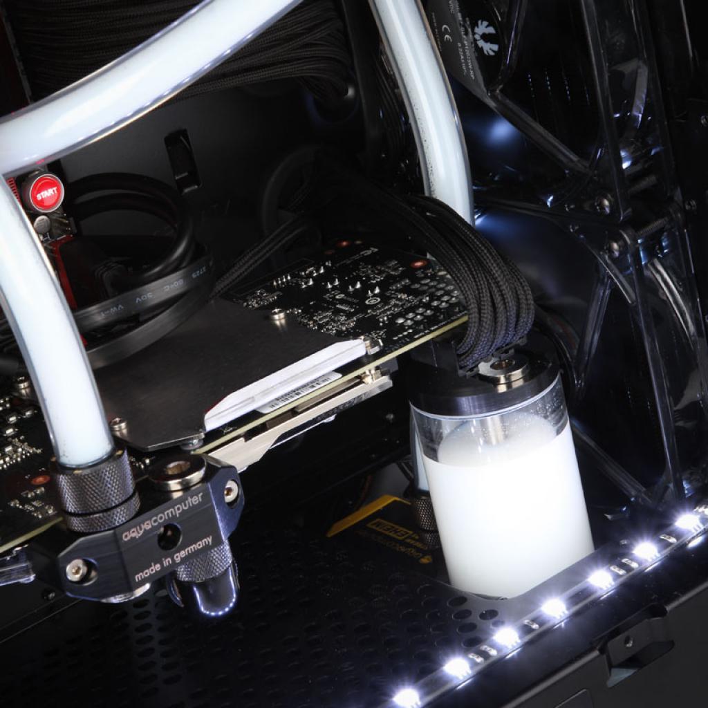 [20/11/2014] 4.000-Euro-Gaming-Rechner im Hands-On: Was bringt die Fps-Waffe von der8auer? (3)