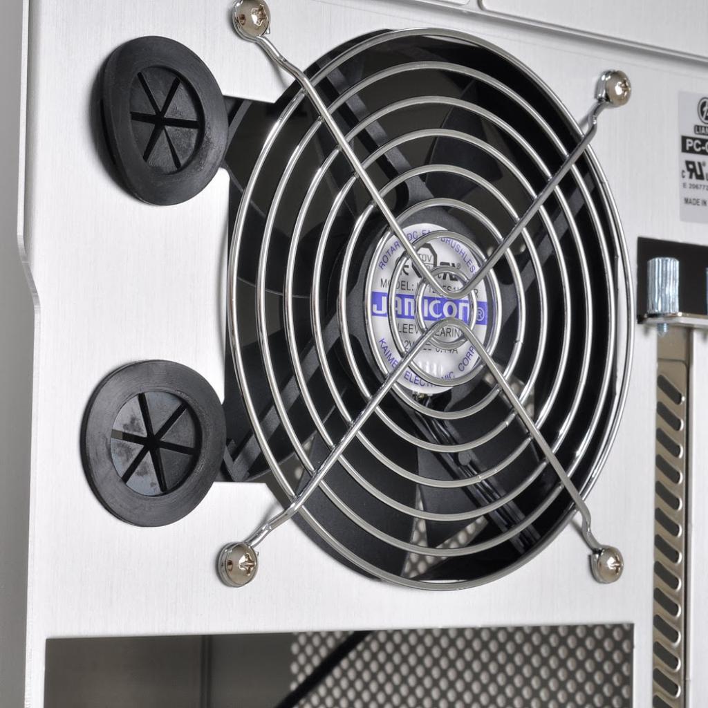 [27/11/2014] Mini-ITX-Gehäuse mit Fenster: Lian Li PC-Q33W verfügbar (12)