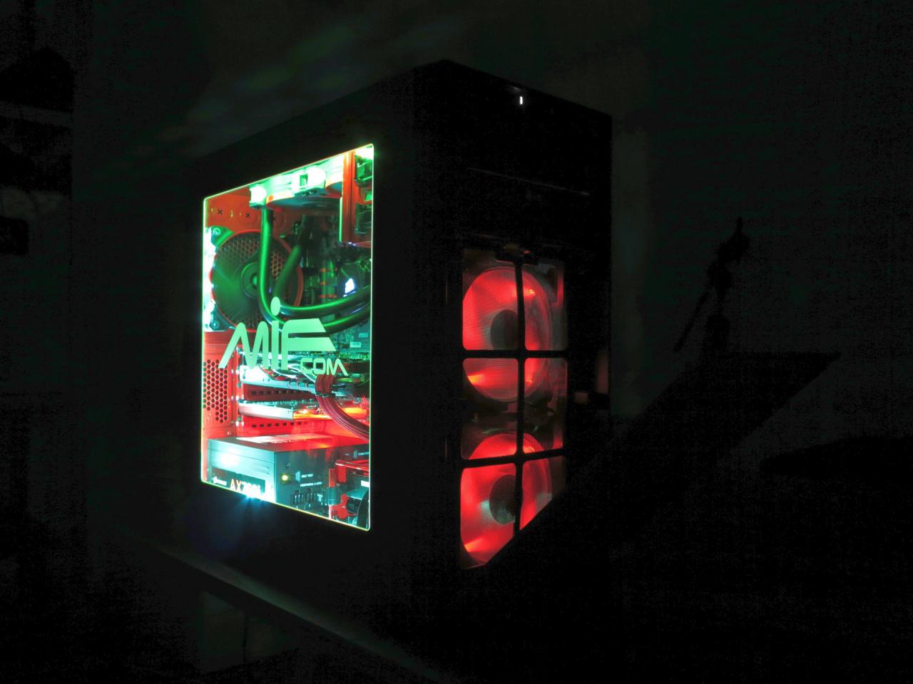 [23/12/2014] Mifcom Custom Paint PC (20)