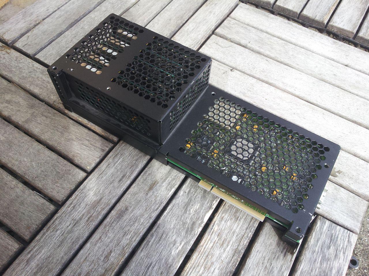 [26/12/2014] Update vom 27.12.: Kreissäge trifft auf Platine, Karte mit RAM-Slots, Zombies und mehr (12)