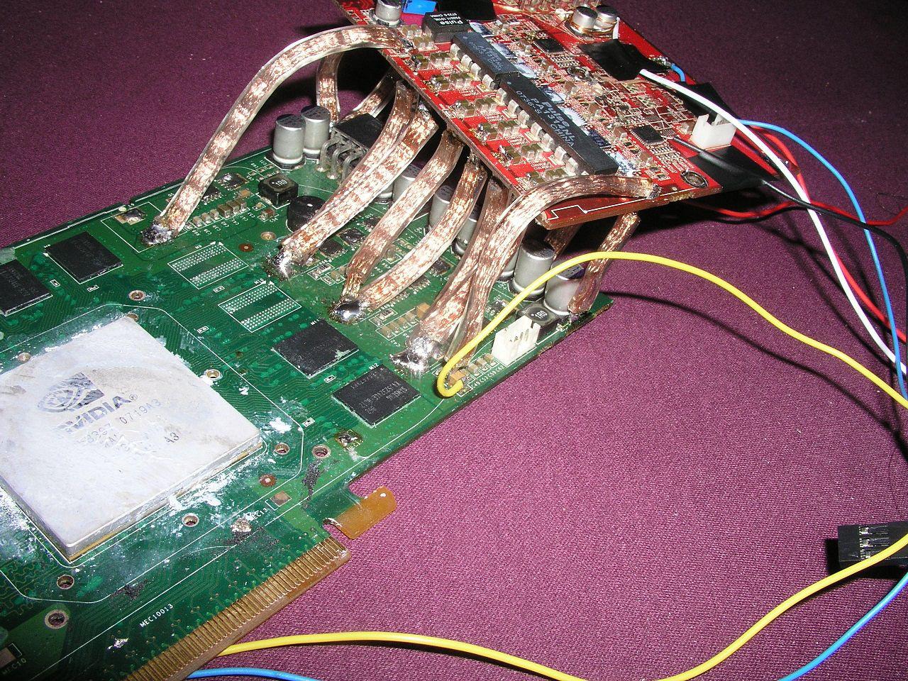 [26/12/2014] Update vom 27.12.: Kreissäge trifft auf Platine, Karte mit RAM-Slots, Zombies und mehr (10)