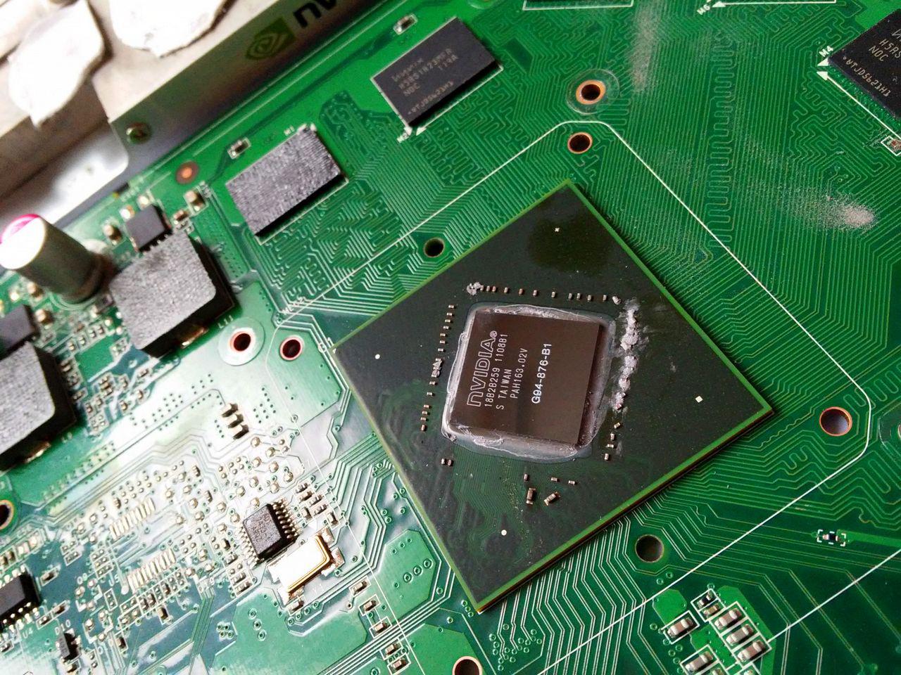 [26/12/2014] Update vom 27.12.: Kreissäge trifft auf Platine, Karte mit RAM-Slots, Zombies und mehr (60)