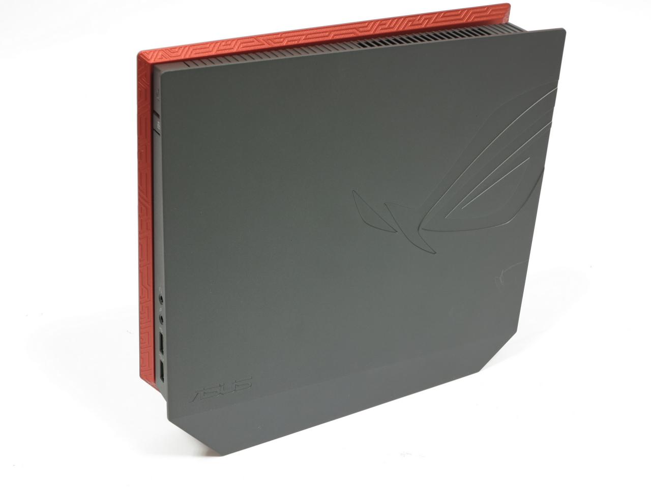 [17/12/2014] Asus ROG GR8: Asus' neuer Spielerechner mit Konsolenformat im Test (5)