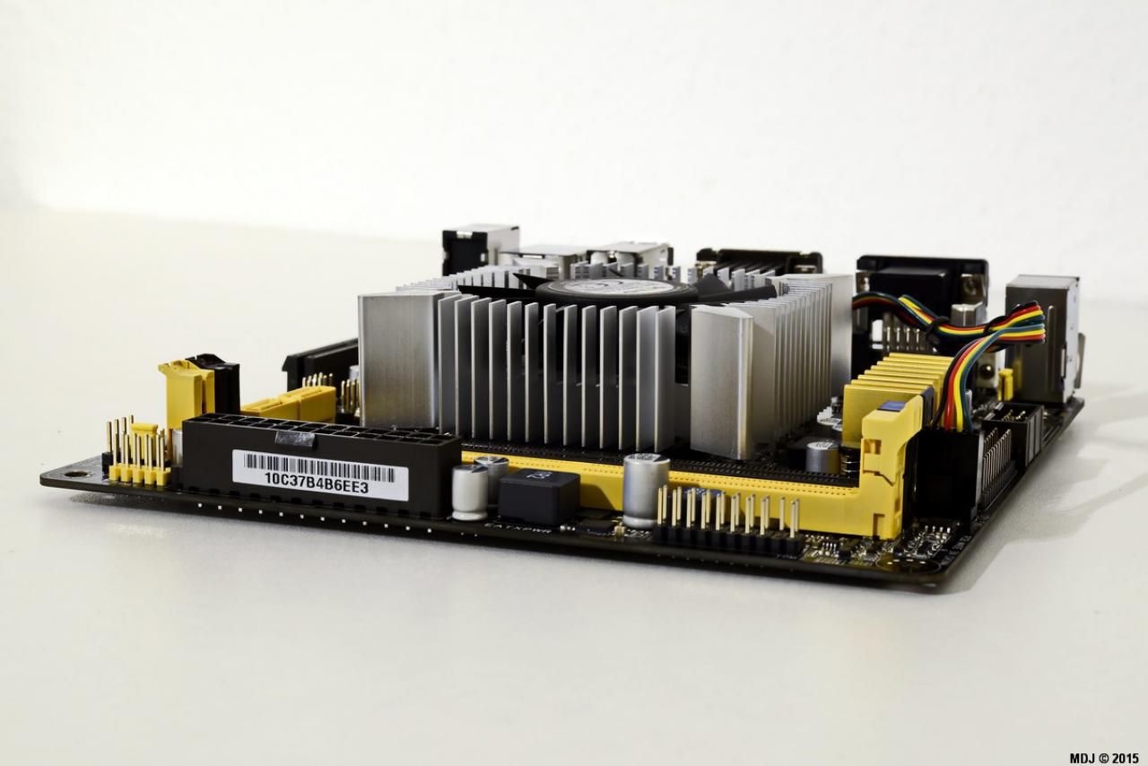 [26/01/2015] Gelid Solutions Slim Silence AM1 (10)