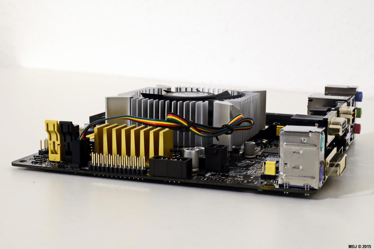 [26/01/2015] Gelid Solutions Slim Silence AM1 (11)