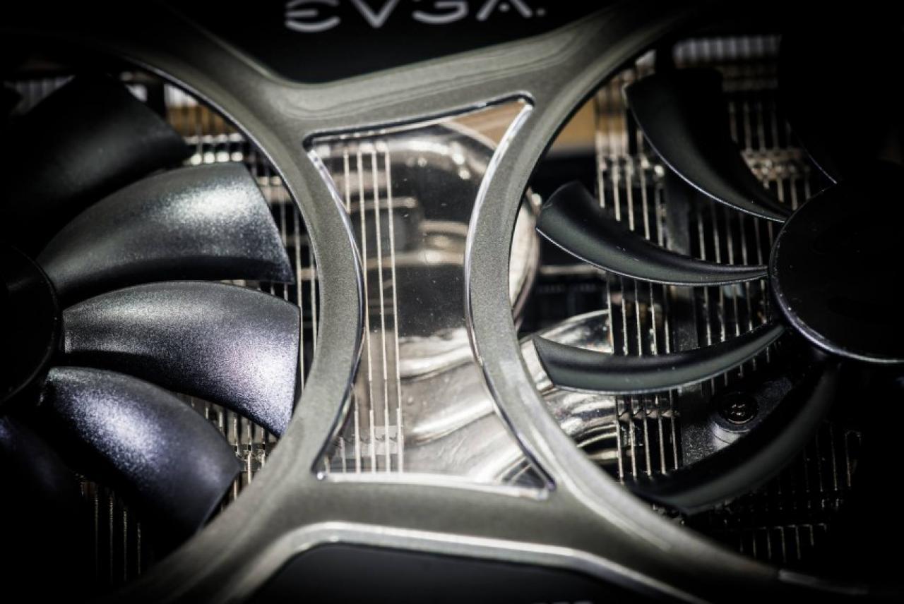 [03/01/2015] EVGA Geforce GTX 980 Kingpin-Edition offenbar im Anmarsch: Erste Bilder gesichtet. (1)