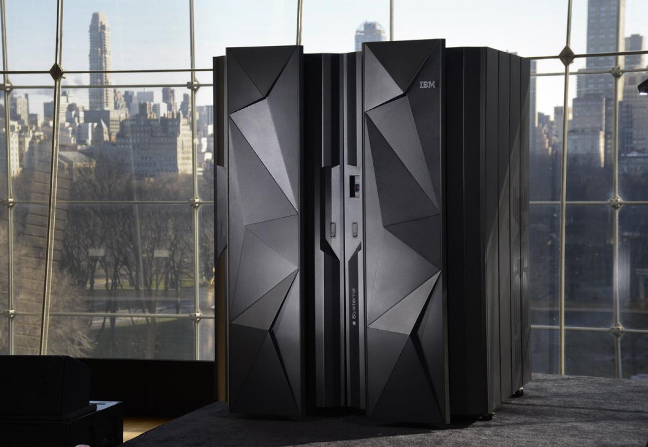 [15/01/2015] IBMs z13 verarbeitet 100 Cyber-Mondays pro Tag: 141 5,0-GHz-Kerne mit SMT