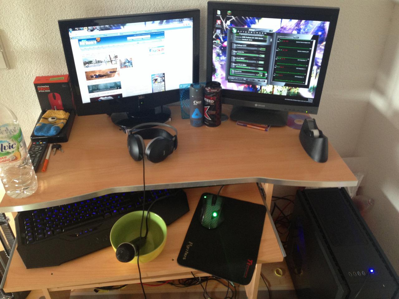 [23/01/2015] Update Januar 2015: Schreibtisch von R_Apid_Pr0