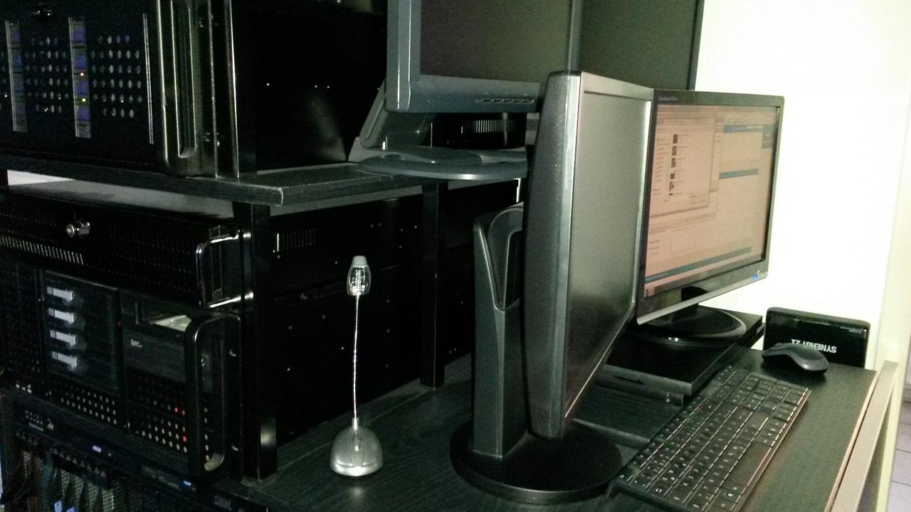 [23/01/2015] Update Januar 2015: Schreibtisch von ML1000