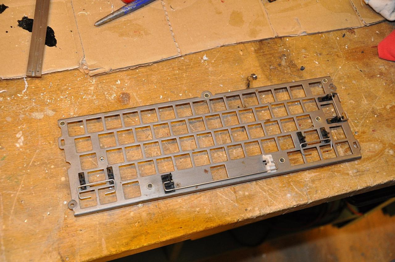 [13/01/2015] PCGHX: Tastatur im Eigenbau - eine Schreibmaschine wird zum PC-Keyboard (5)