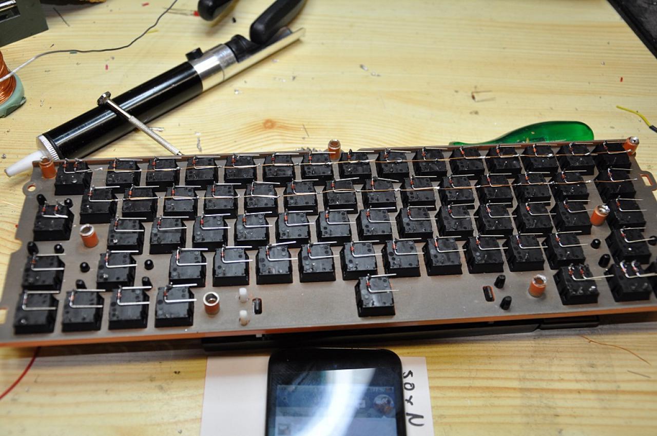 [13/01/2015] PCGHX: Tastatur im Eigenbau - eine Schreibmaschine wird zum PC-Keyboard (12)