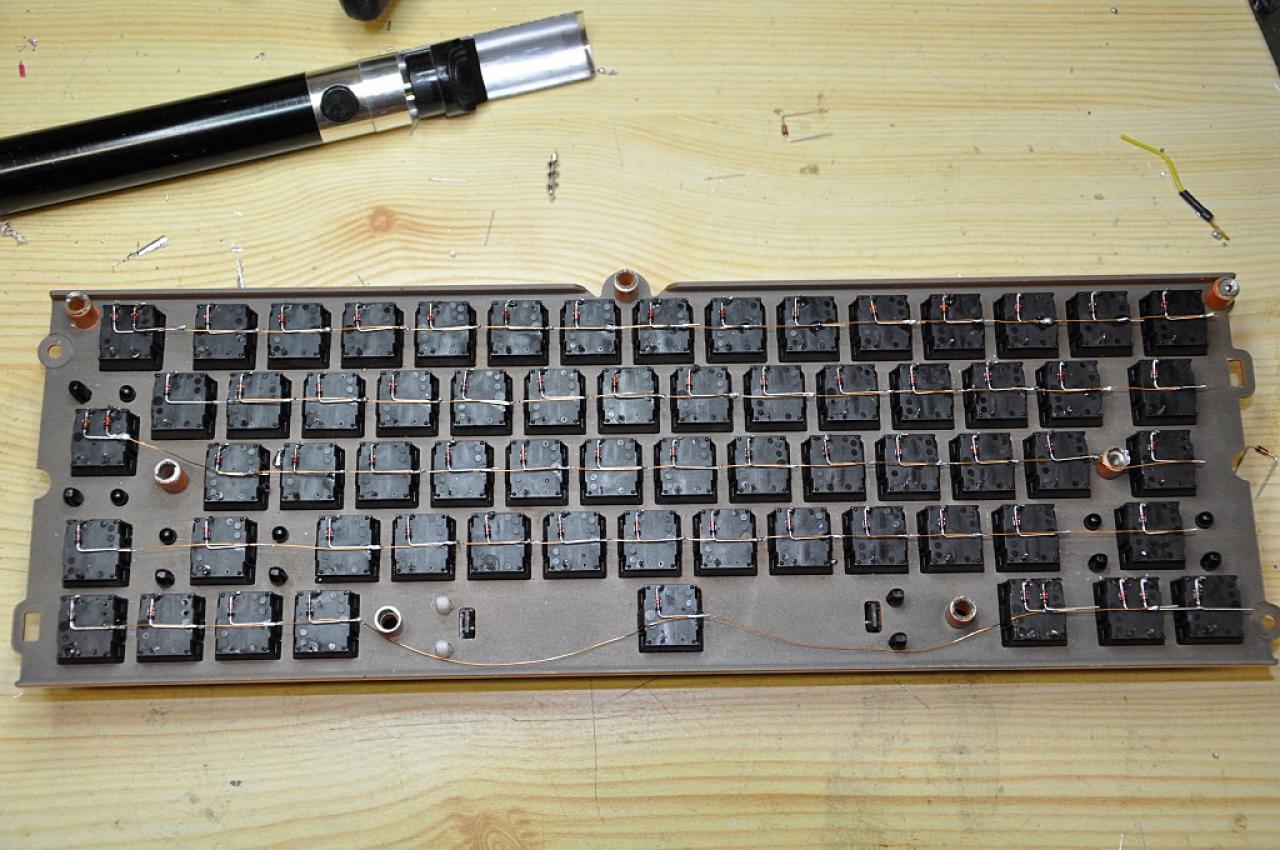 [13/01/2015] PCGHX: Tastatur im Eigenbau - eine Schreibmaschine wird zum PC-Keyboard (13)
