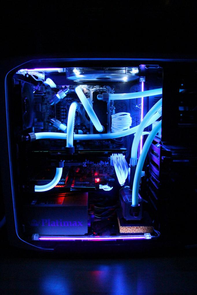 [03/01/2015] Update vom 04.01. mit neuen tollen Wakü-Setups (7)
