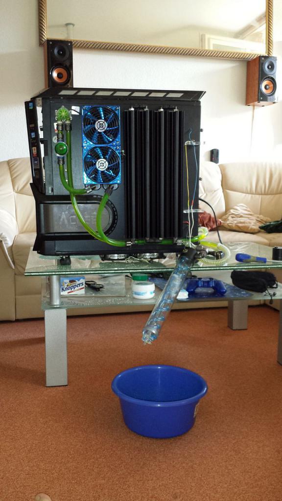 [03/01/2015] Update vom 04.01. mit neuen tollen Wakü-Setups (11)