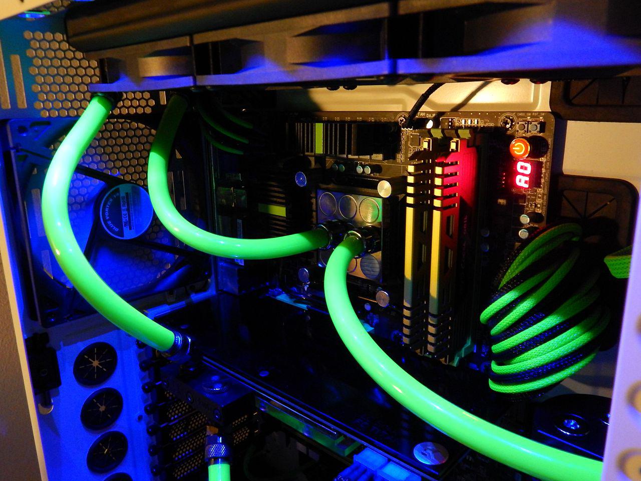 [03/01/2015] Update vom 04.01. mit neuen tollen Wakü-Setups (18)