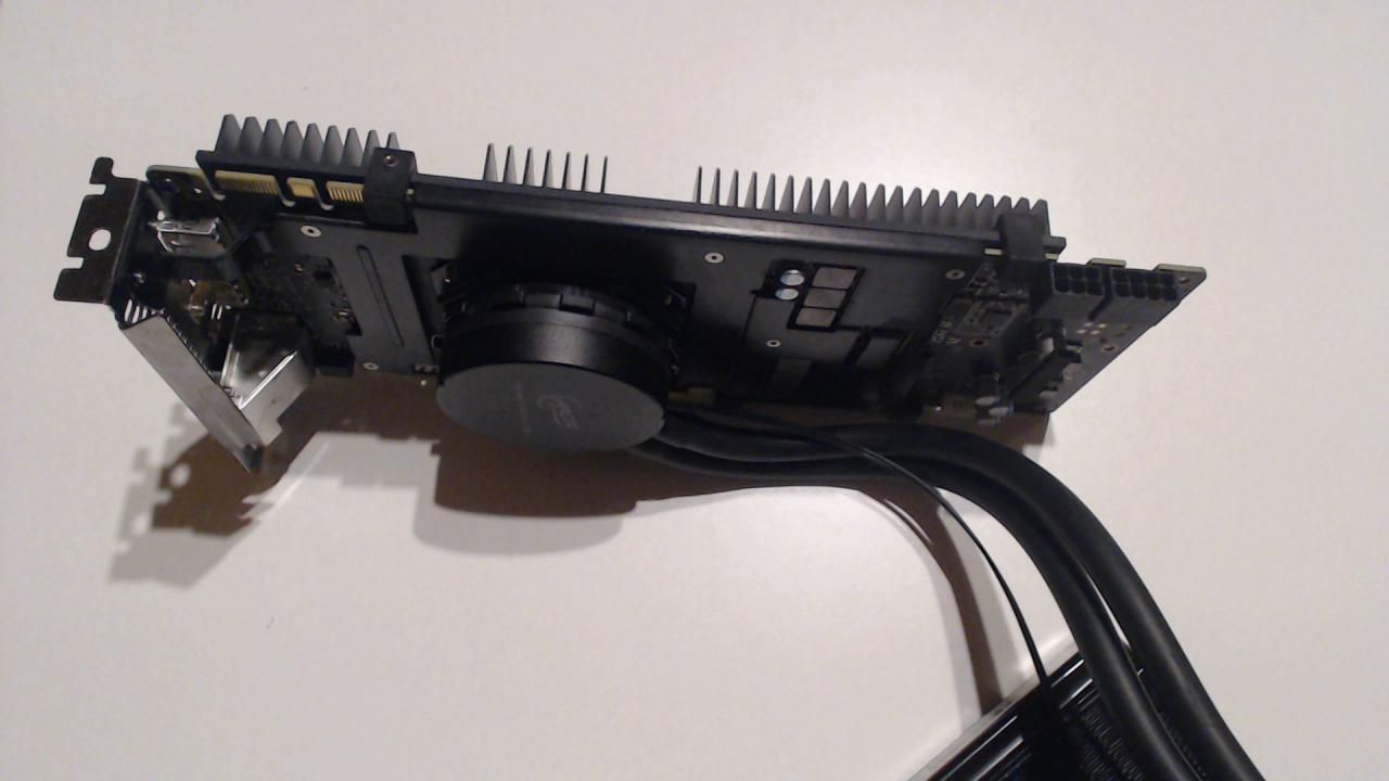 [01/01/2015] Arctic Accelero Hybrid II: Hybrid-Kühler auf einer GTX 780 Ti im PCGHX-Test (1)