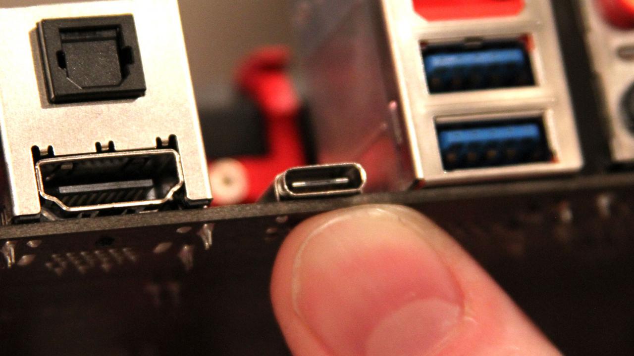 [05/01/2015] MSI zeigt USB 3.1 und Steckertyp C auf seinen Mainboards