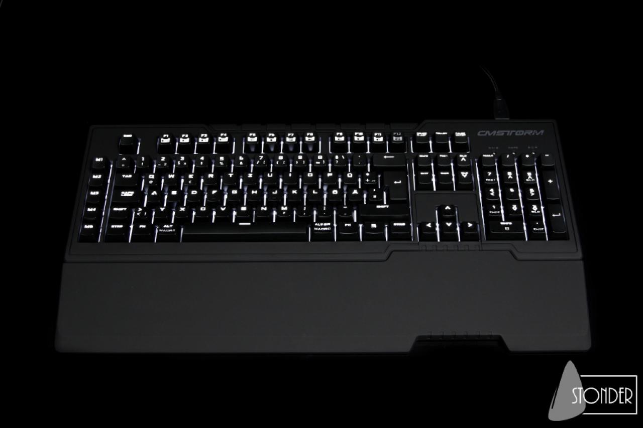 [13/02/2015] Cooler Master CM Storm Trigger Z (4)