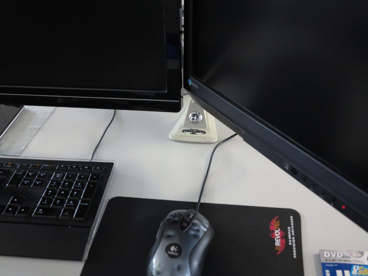 [13/02/2015] Nicht jede Hardware altert. So etwa dieses wahrhaft antike Mousebungee am Platz von Herrn Waadt, das wir diese Woche beim Vorbeilaufen entdeckt haben. Gemäß der Aufschrift 