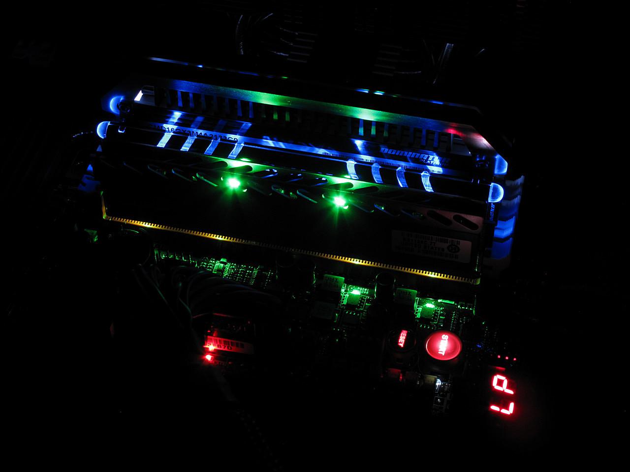 [06/02/2015] Noch mehr leuchtende PC-Hardware - Update vom 08.02.2015 (4)