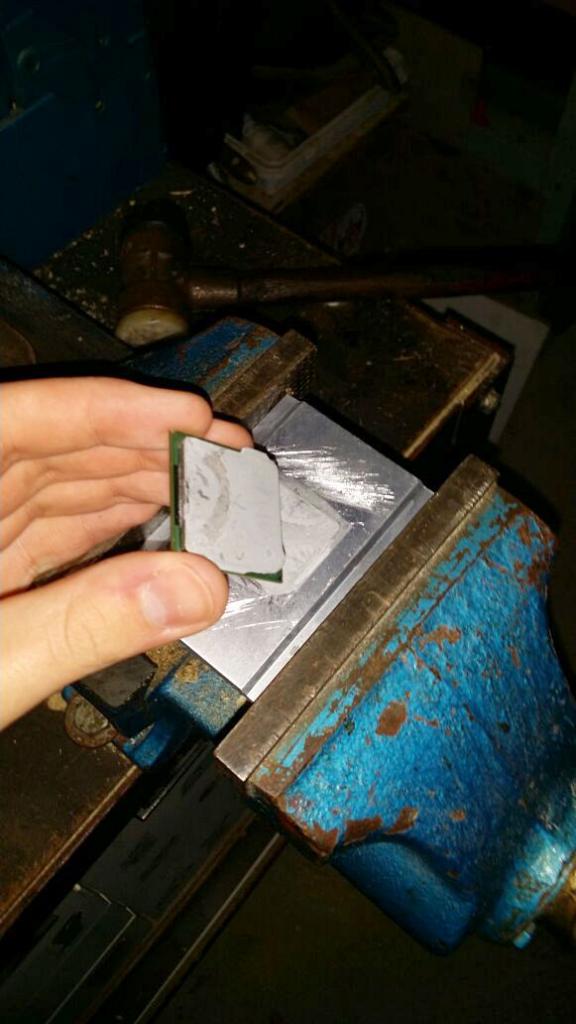 [26/02/2015] Wenn ein Pentium 4 auf Backerbsensuppe trifft: Kochen mit dem Prozessor - verrücktes PC-Projekt (4)