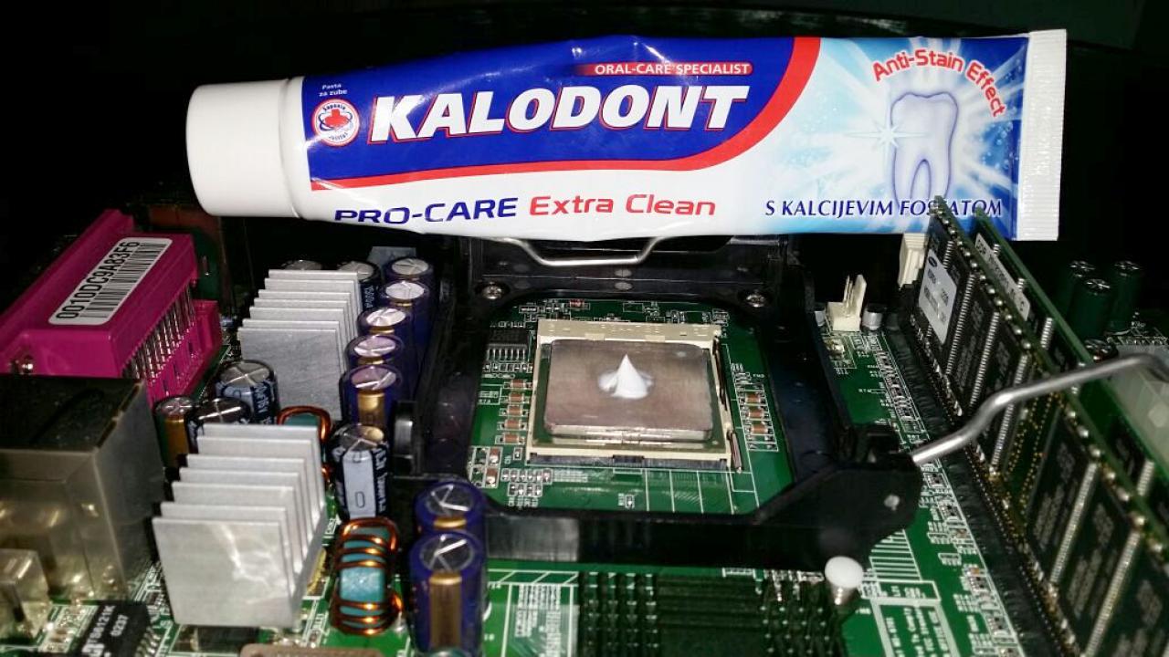 [26/02/2015] Wenn ein Pentium 4 auf Backerbsensuppe trifft: Kochen mit dem Prozessor - verrücktes PC-Projekt (5)