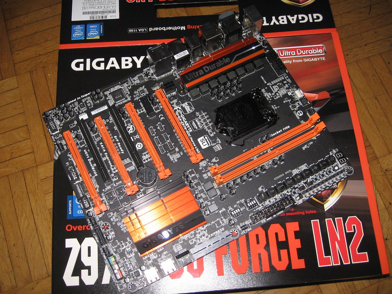 [20/02/2015] Update vom 22.02.2015 mit neuen Mainboard-Bildern (2)
